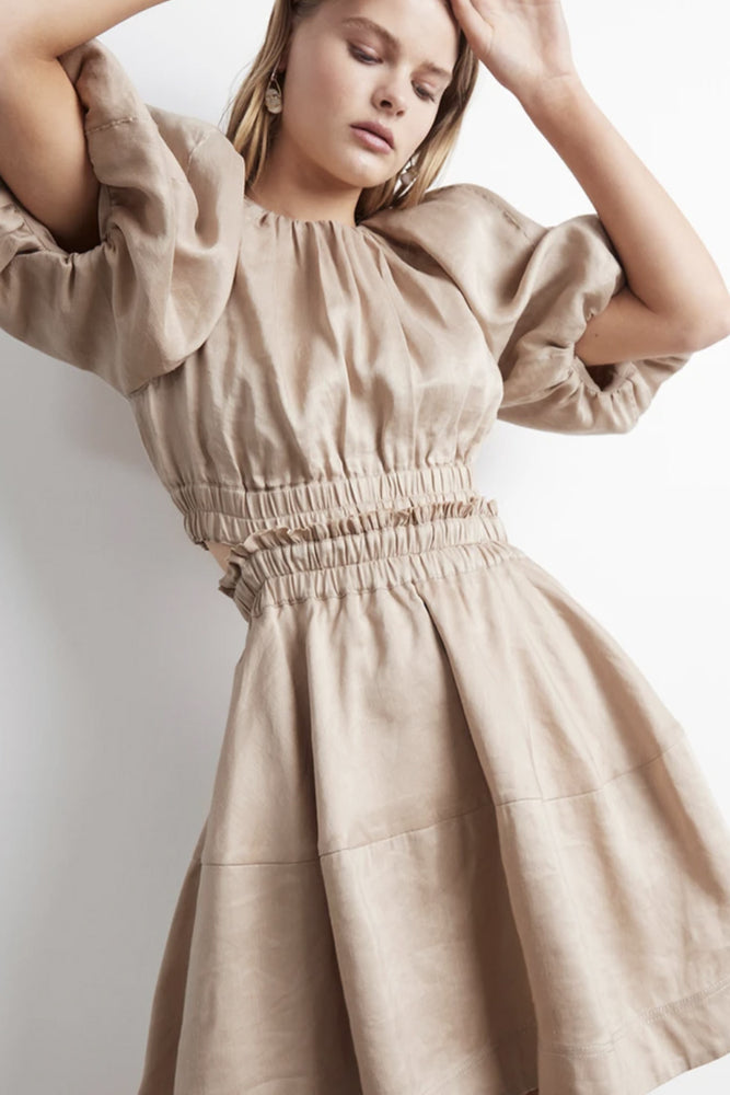 aje simplicity cut out mini dress MINI DRESS RANGE Our Aje Simplicity mini dress is perfect for your next event! SIZE: 6-10 BRAND: @_aje_ HIRE PRICE: $100